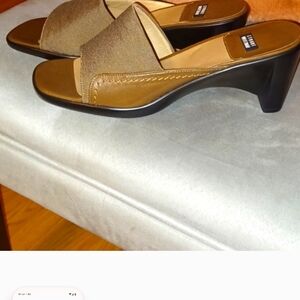 Stuart Weitzman Tan Slide Sandals